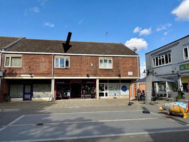 Flat for sale in Comers, Norfolk