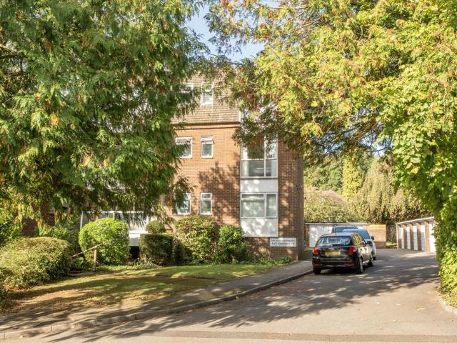 Flat for sale in Lower Stanmore, Winchester