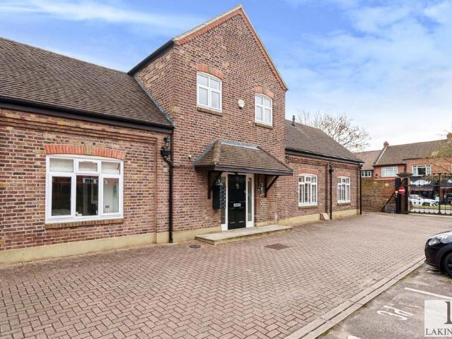 Flat for sale in London Borough of Hillingdon, Greater London
