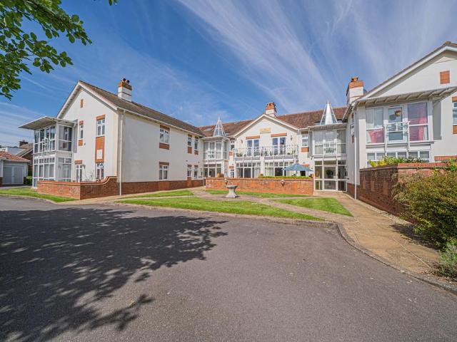 Flat for sale in Knowle, Isle Of Man
