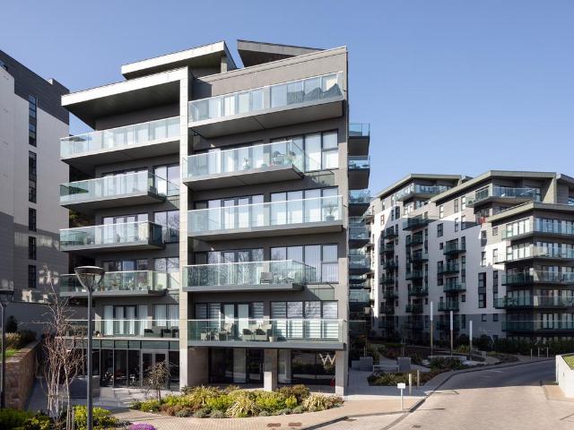Flat for sale in St Helier, Greater London