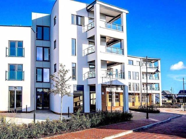 Flat for sale in St. Marys Island, Gillingham