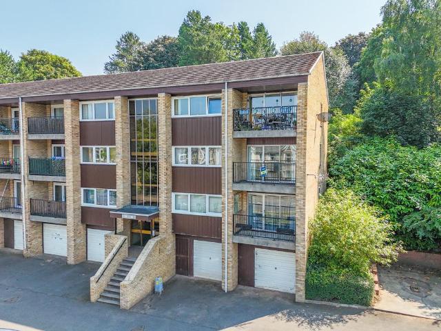 Flat for sale in Craigie, Moneydie