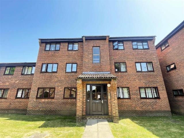 Flat for sale in North Springfield, Chelmsford