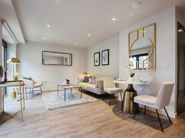 Flat for sale in Greater London
