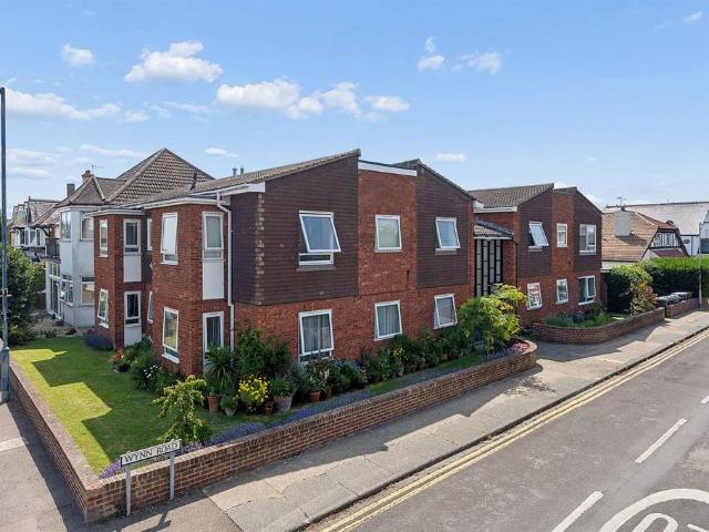 Flat for sale in Kingsdown Park, The Bridge