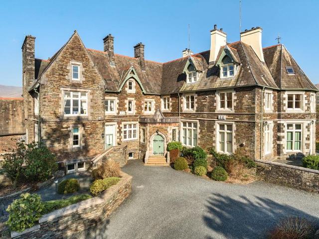 Flat for sale in Lakes, Ambleside