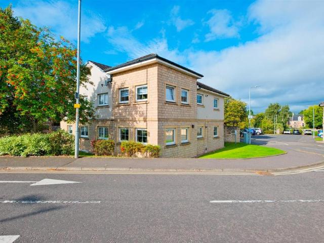 Flat for sale in Low Waters, Hamilton