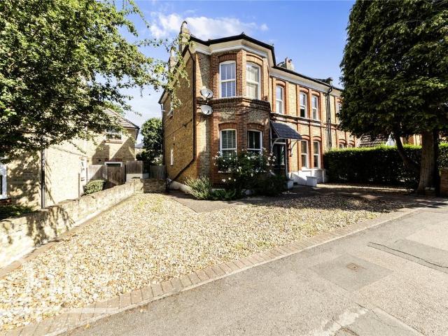 Flat for sale in Tulse Hill, Greater London