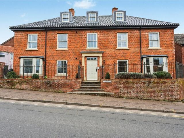 Flat for sale in Westfield View, East Bank