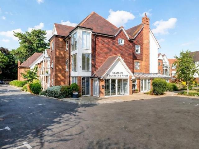 Flat for sale in Chislehurst, Greater London