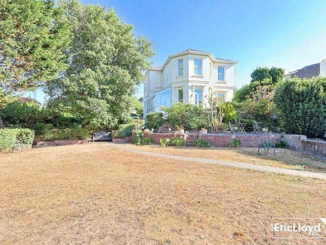 Flat for sale in Goodrington, Livermead