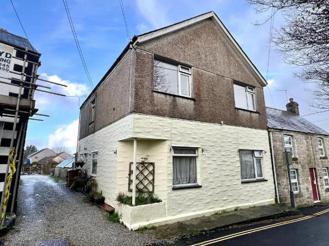 Flat for sale in Roche, Cornwall