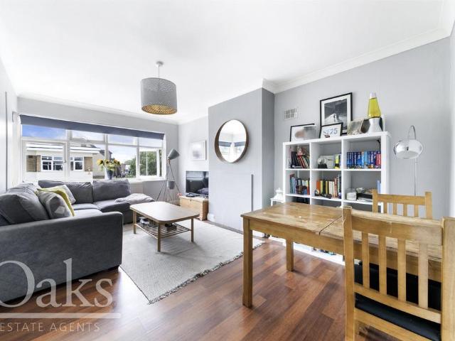 Flat for sale in London Borough of Croydon, Greater London