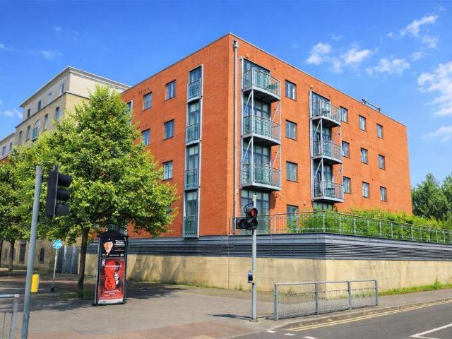 Flat for sale in City Centre, Falcon Lodge