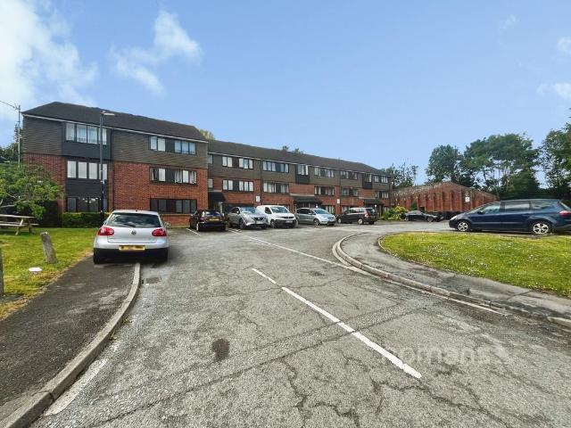 Flat for sale in St Marks, Maidenhead