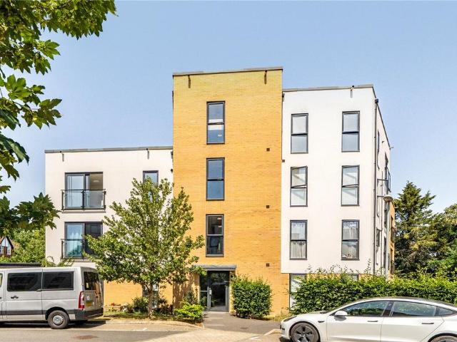 Flat for sale in Coley Park, Reading