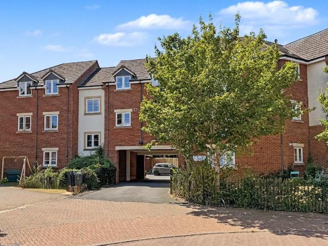 Flat for sale in Ashby Fields, Daventry