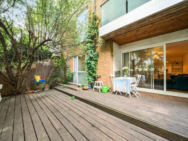 Flat for sale in East Dulwich, Greater London