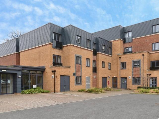 Flat for sale in Cottingham, Hull and East Yorkshire