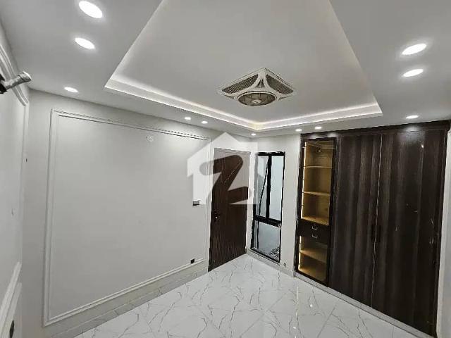 Apartment for sale in لاہور, لاہور ڈویژن