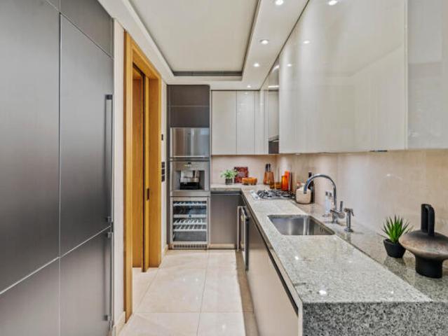 Apartment for sale in Knightsbridge, Greater London