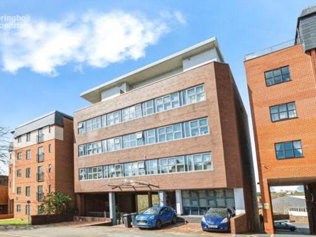 House for sale in Kettering, North Northamptonshire