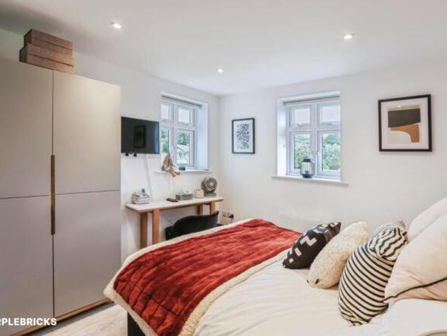 Apartment for sale in Poole, Bournemouth, Christchurch and Poole