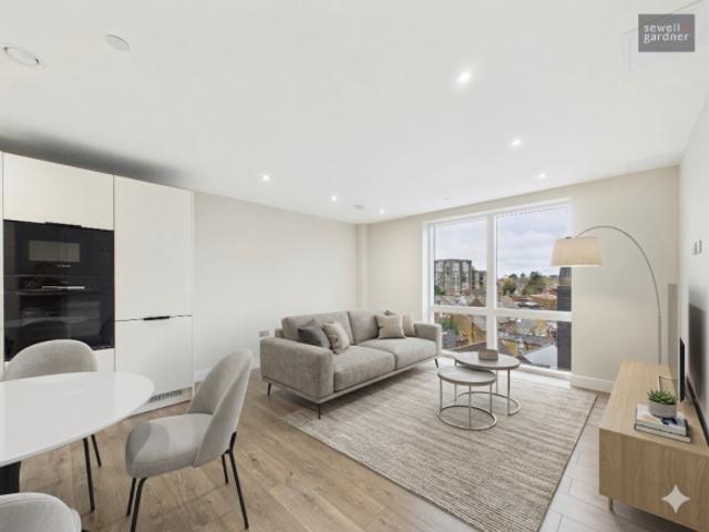 Apartment for sale in North Watford, Hertfordshire