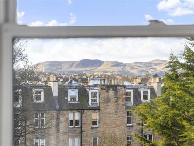 Apartment for sale in Morningside, Scotland