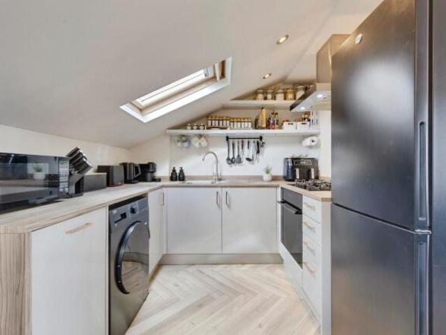Apartment for sale in Alexandria, Scotland