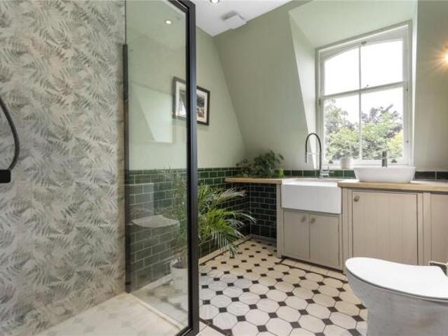 Apartment for sale in The Grange, City of Edinburgh