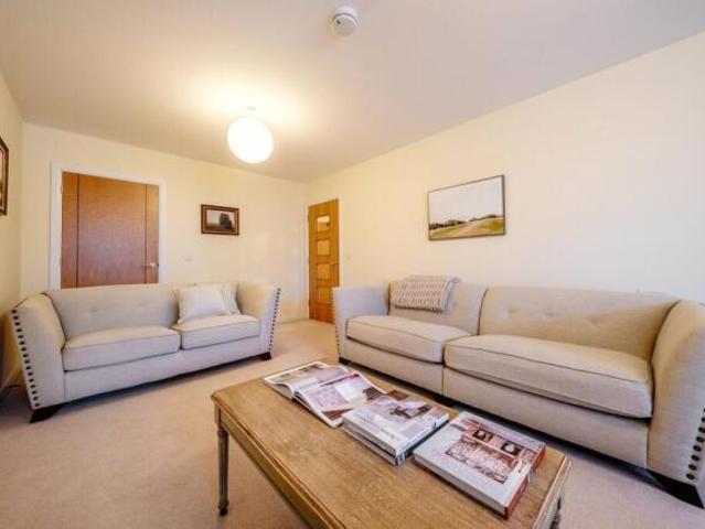Apartment for sale in Barnton, Scotland