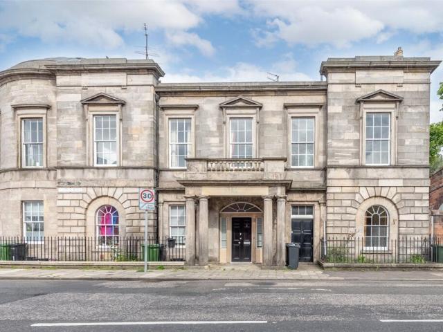 Apartment for sale in Leith Links, Leith
