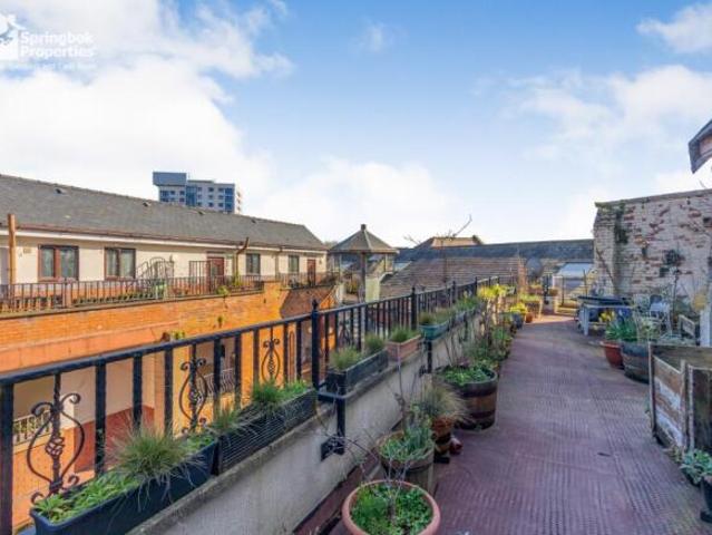 Apartment for sale in Old Trafford, Trafford Park