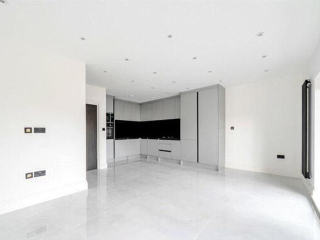 House for sale in Bushey