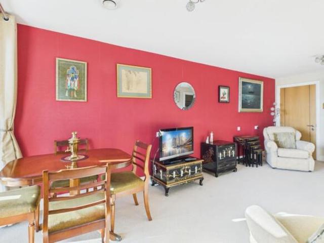 Apartment for sale in Northampton, Northamptonshire