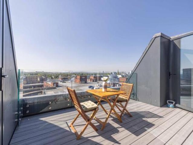 Apartment for sale in Slough