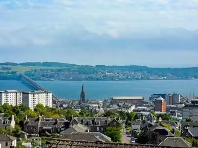 House for sale in Bonnyton