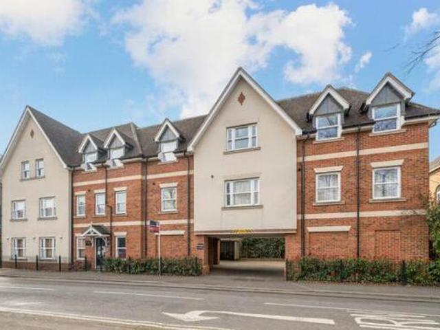 House for sale in Row Town, Surrey