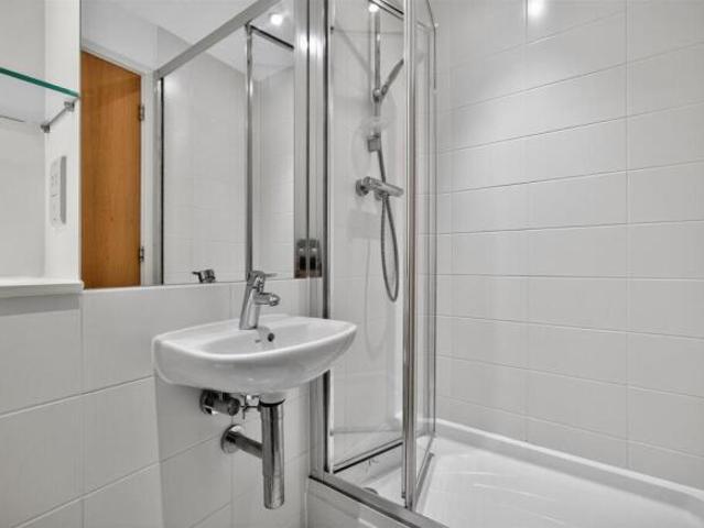 Apartment for sale in Portsea, City Of Portsmouth