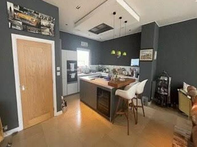 Apartment for sale in Wales