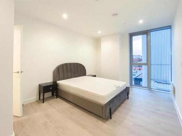 Apartment for sale in Eastleigh, Helford