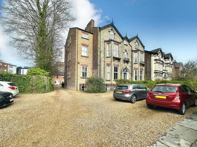House for sale in Birkenhead, Liverpool City Region
