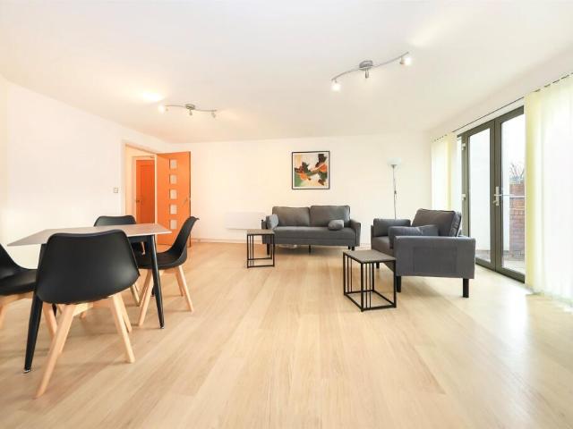 Apartment for sale in City Centre, Scotland