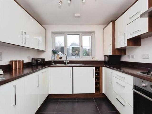 Apartment for sale in Connaught Park, Bushey