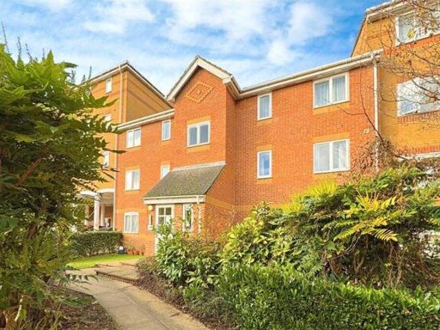 House for sale in Aldershot, Hampshire