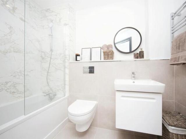 Apartment for sale in Blossomfield, West Midlands