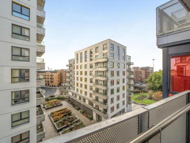 Apartment for sale in Reading