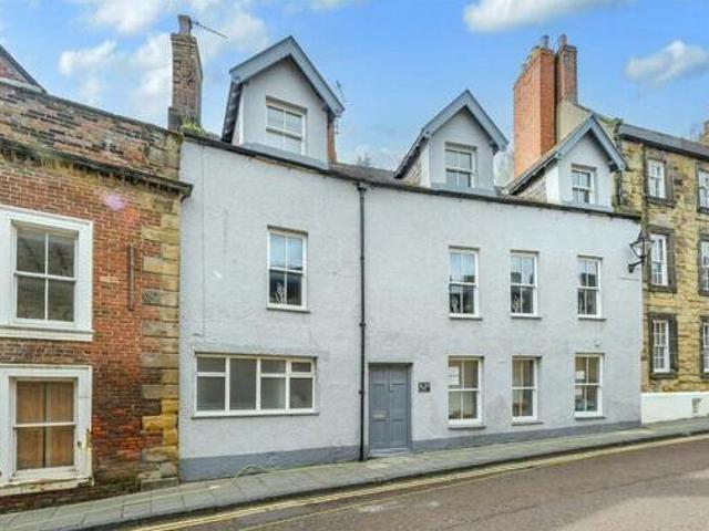 House for sale in Alnwick, Northumberland